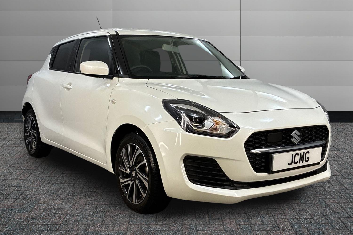 Main listing image - Suzuki Swift