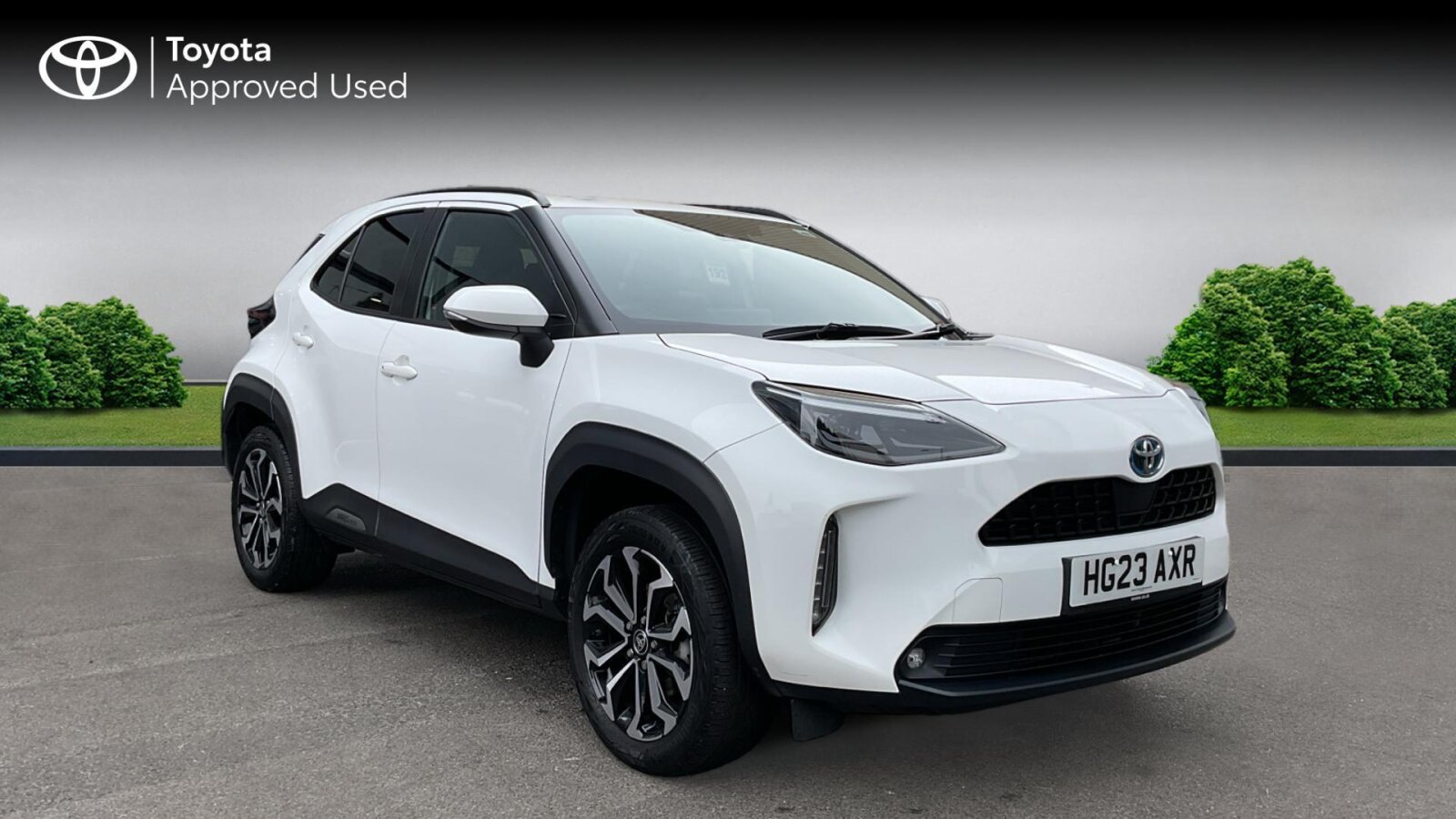 Main listing image - Toyota Yaris Cross