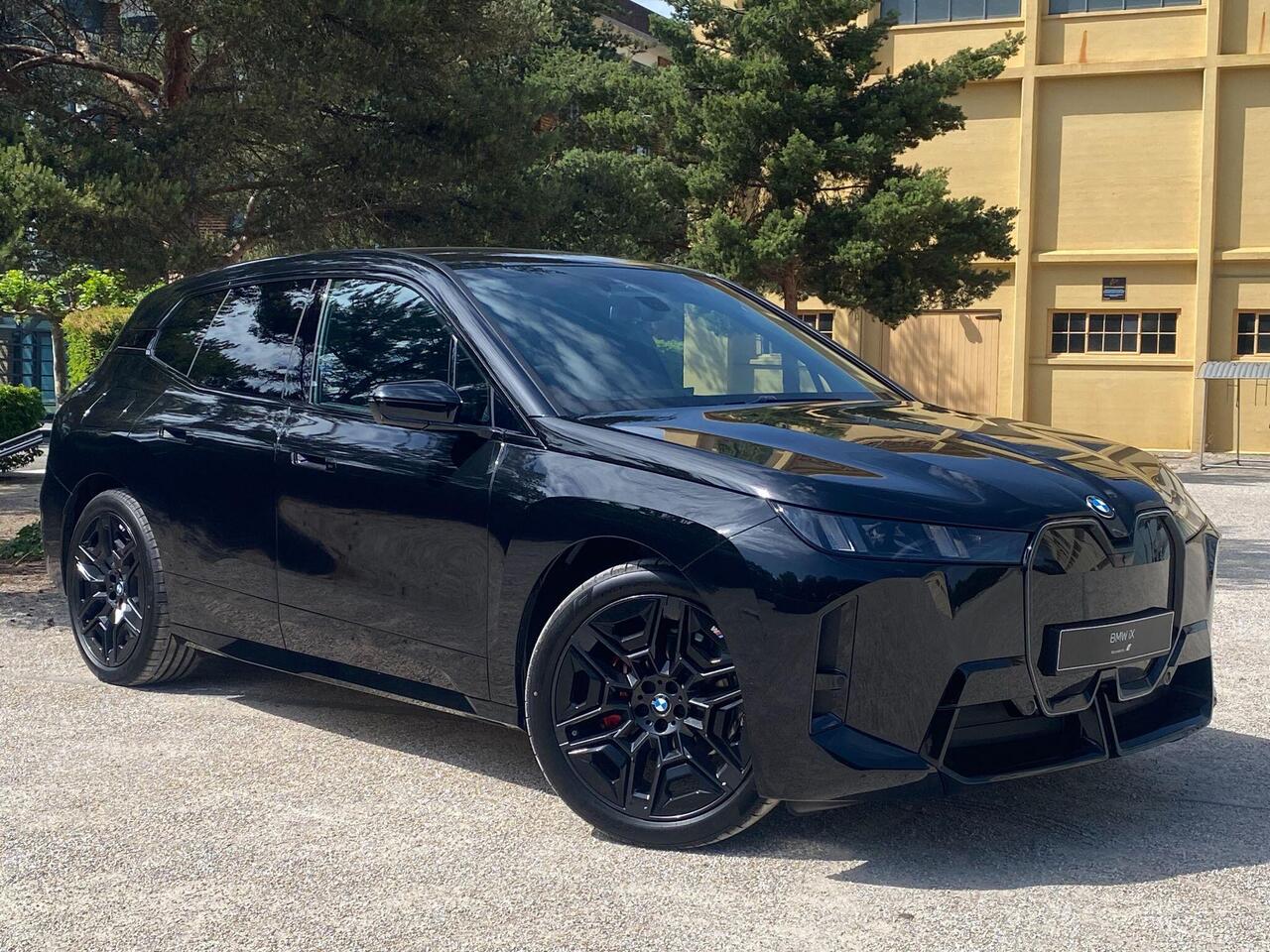 Main listing image - BMW iX