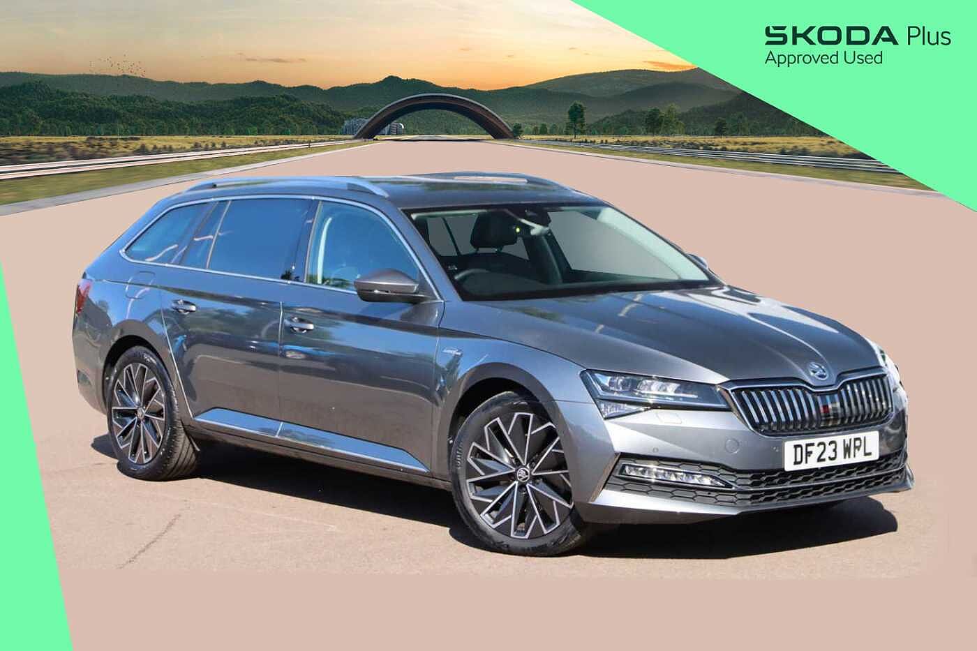 Main listing image - Skoda Superb Estate