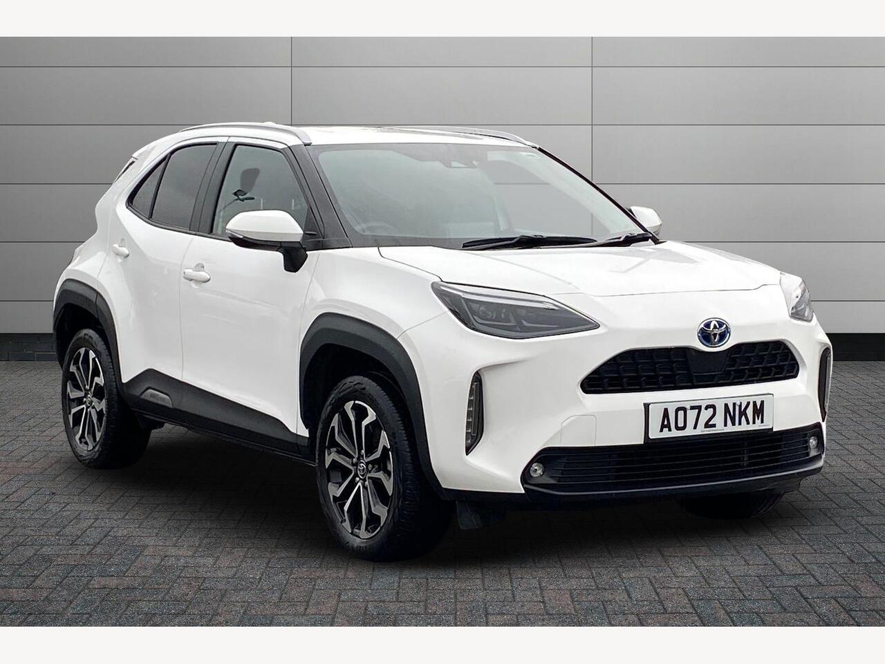 Main listing image - Toyota Yaris Cross