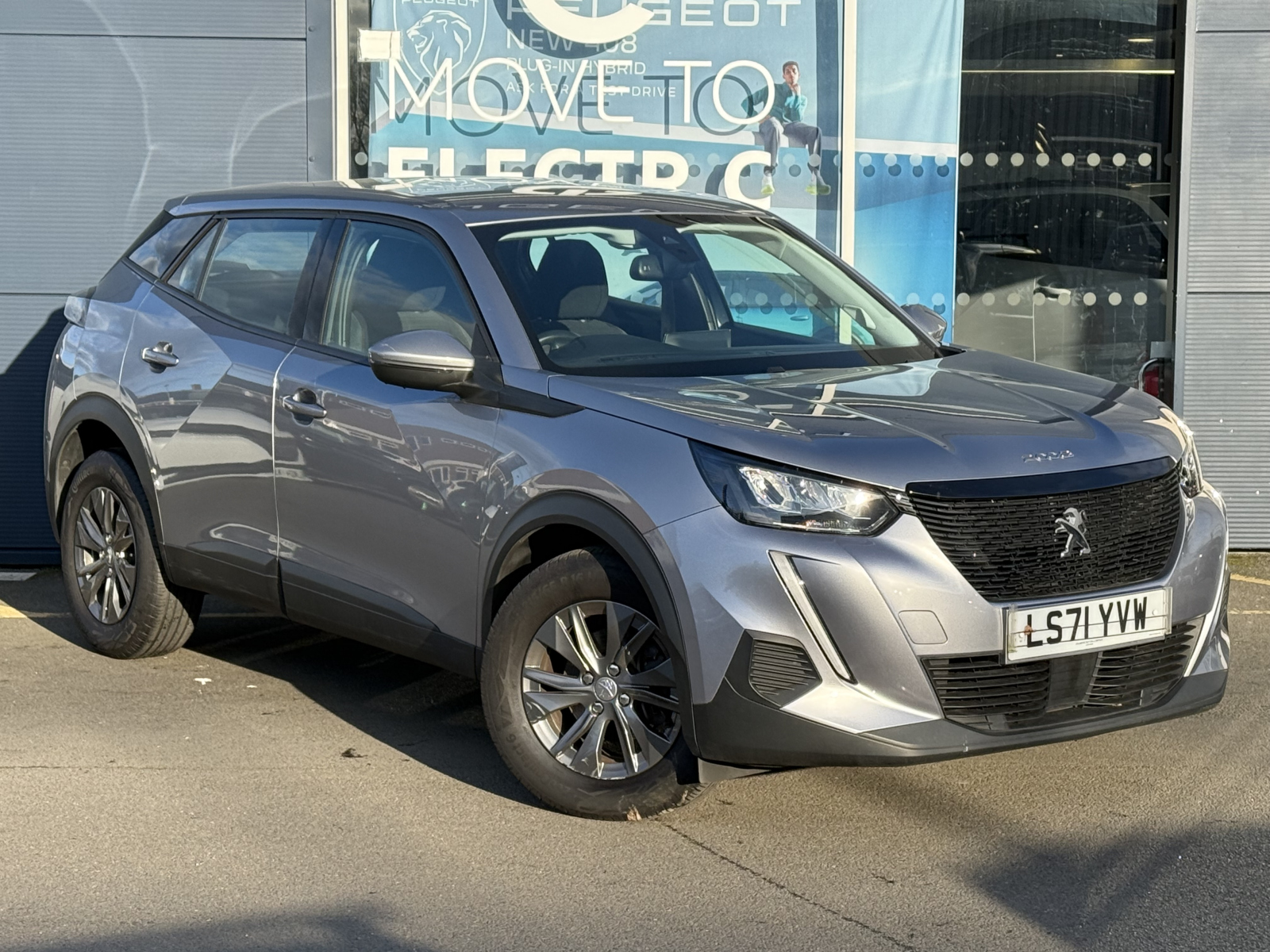 Main listing image - Peugeot 2008