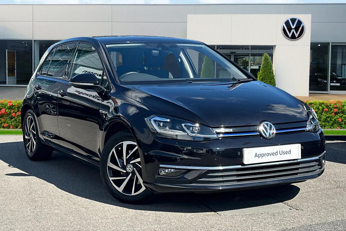 Main listing image - Volkswagen Golf