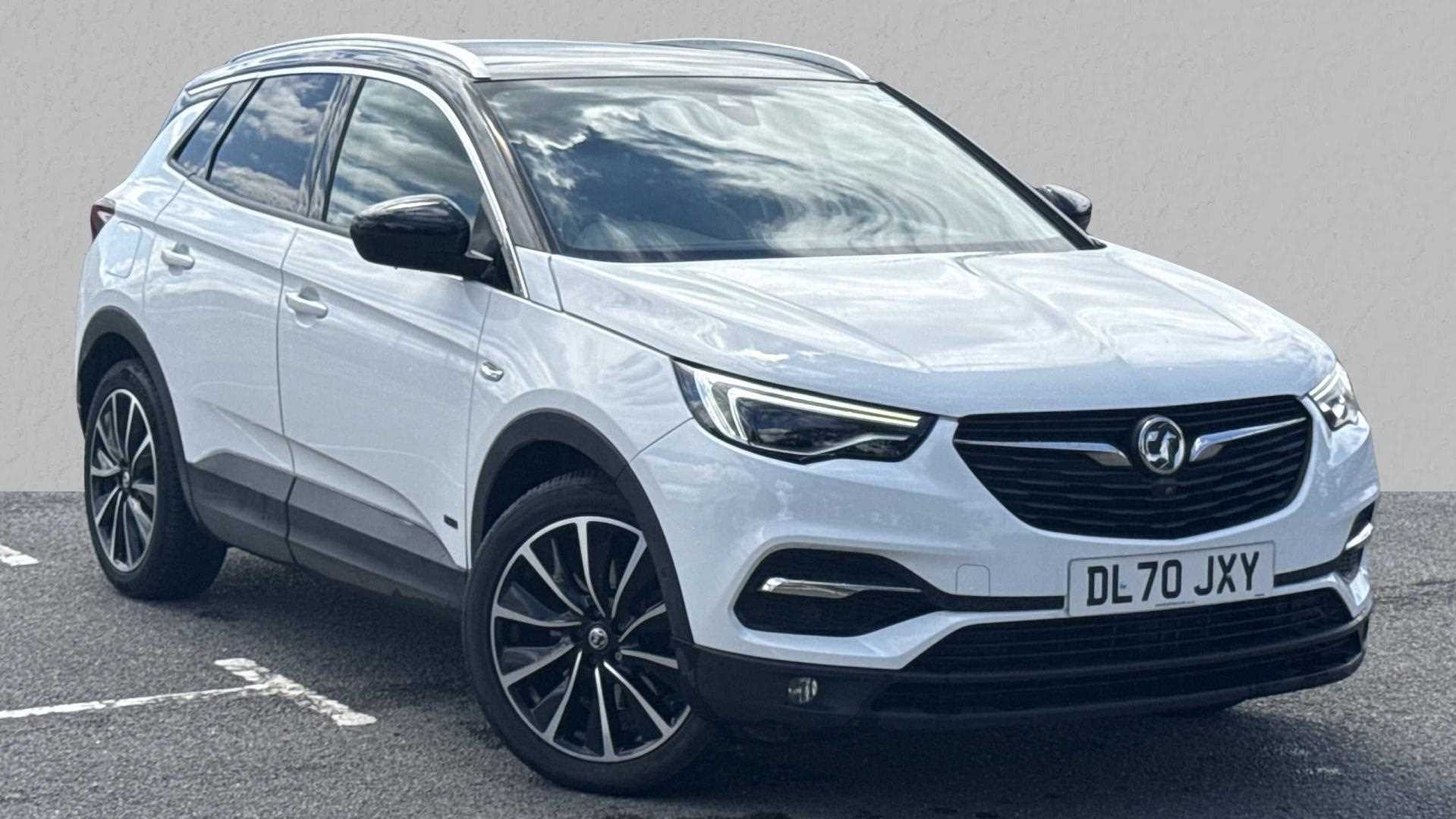 Main listing image - Vauxhall Grandland X