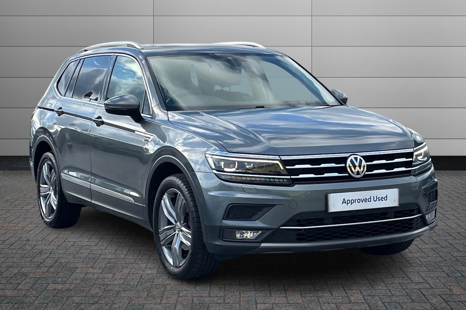 Main listing image - Volkswagen Tiguan Allspace