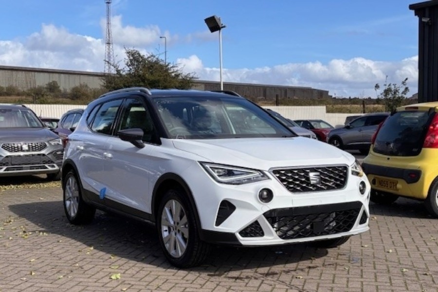 Main listing image - SEAT Arona