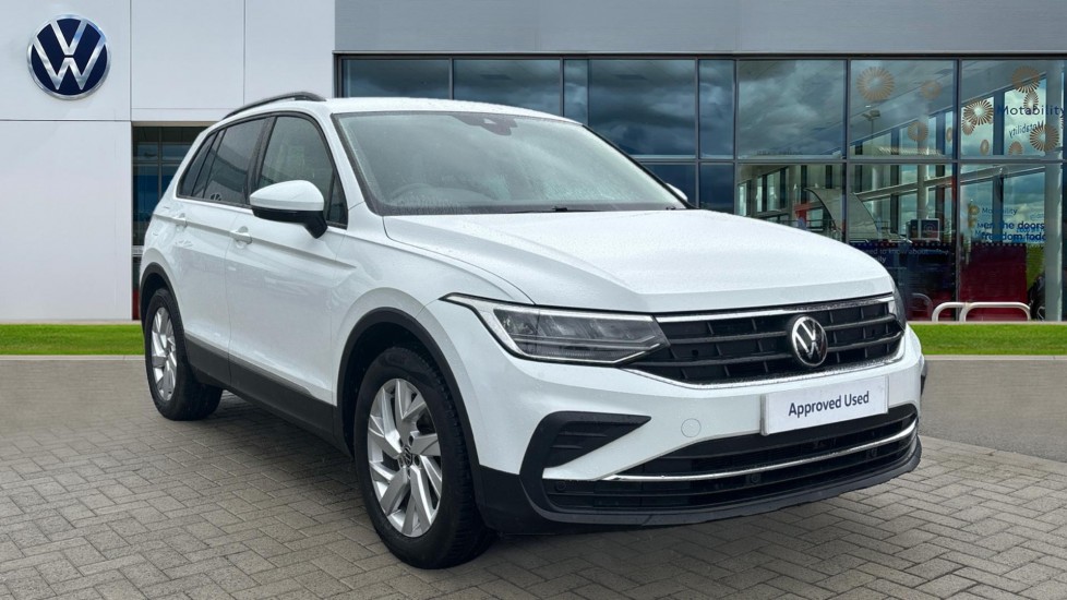 Main listing image - Volkswagen Tiguan