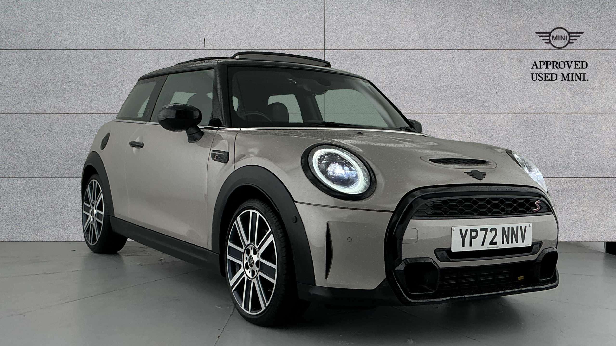 Main listing image - MINI Hatchback
