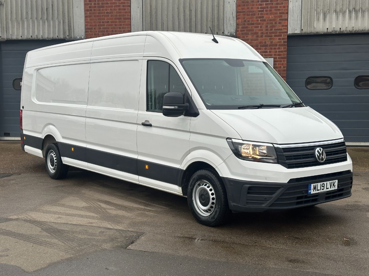 Main listing image - Volkswagen Crafter