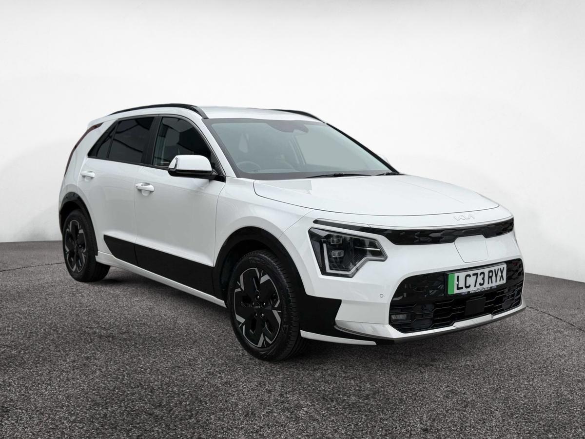 Main listing image - Kia Niro