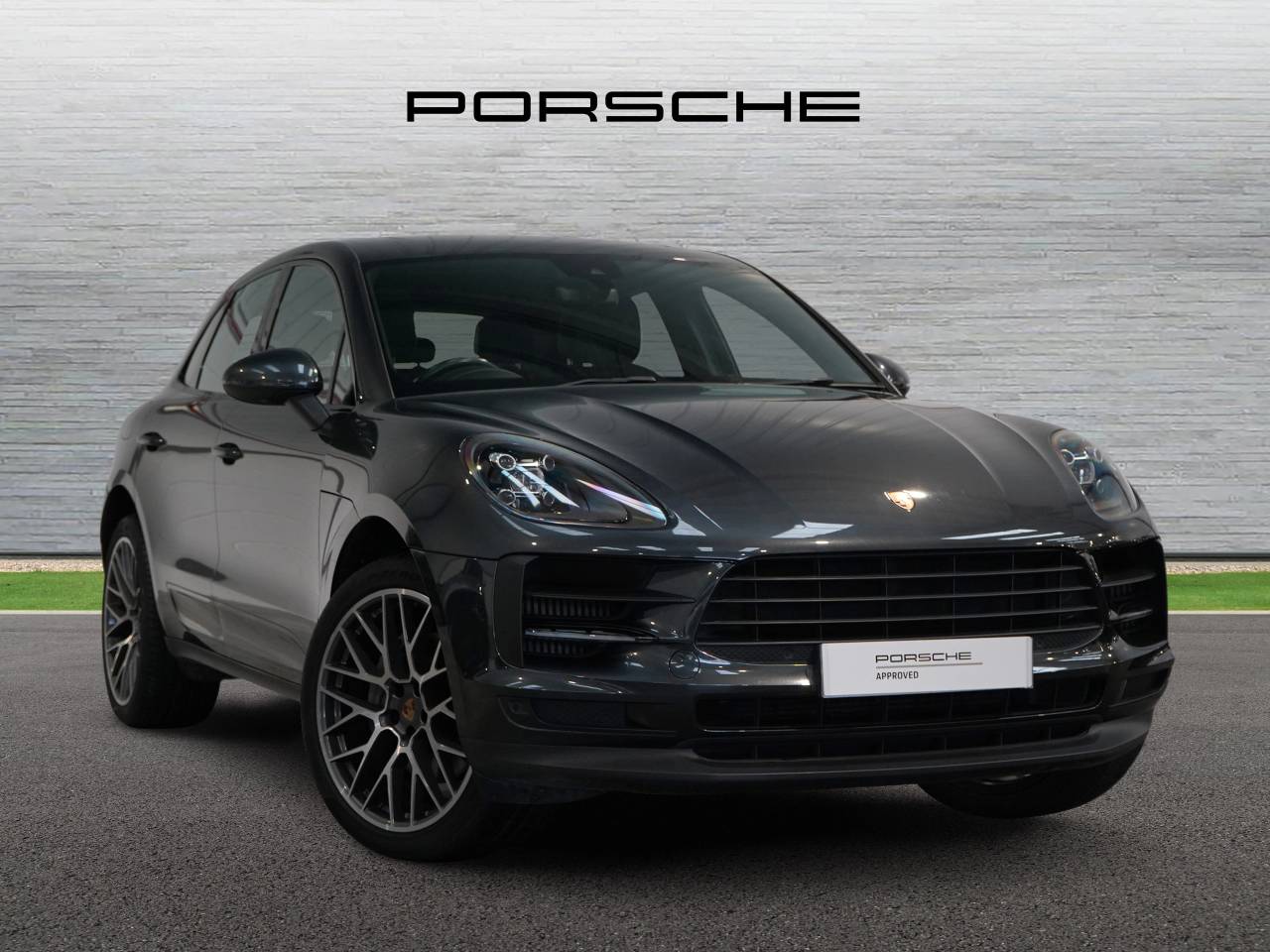 Main listing image - Porsche Macan