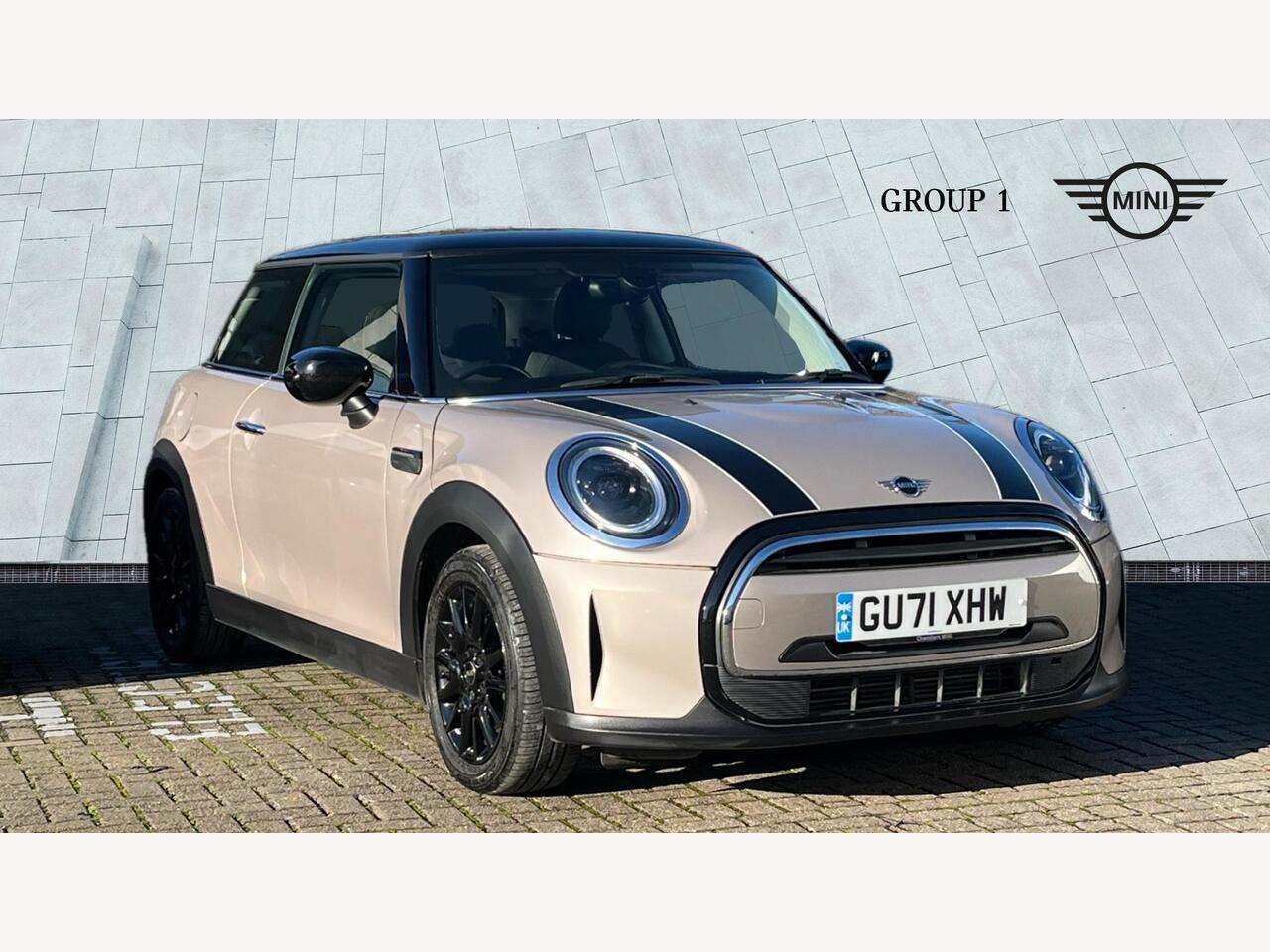 Main listing image - MINI Hatchback