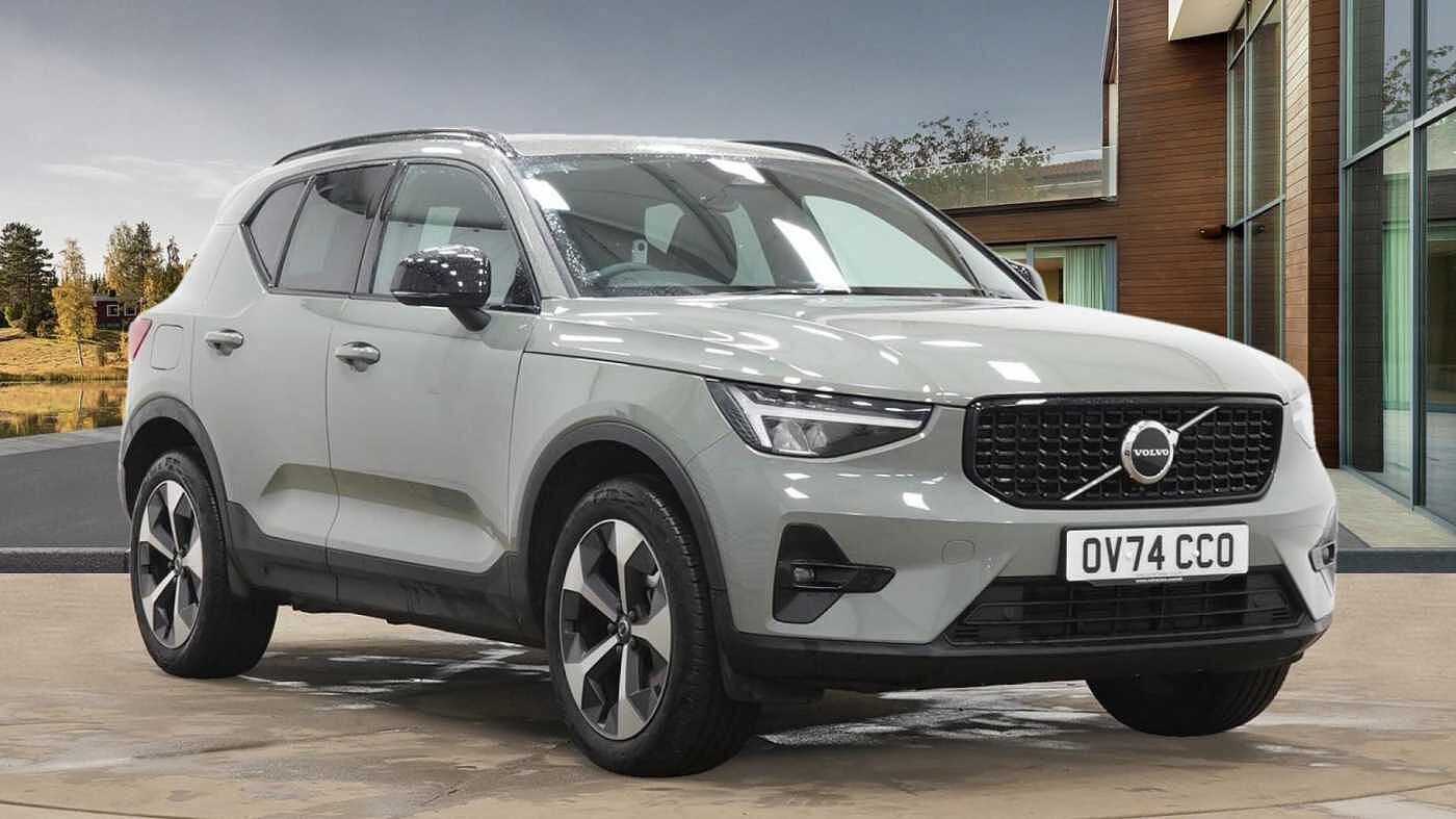 Main listing image - Volvo XC40