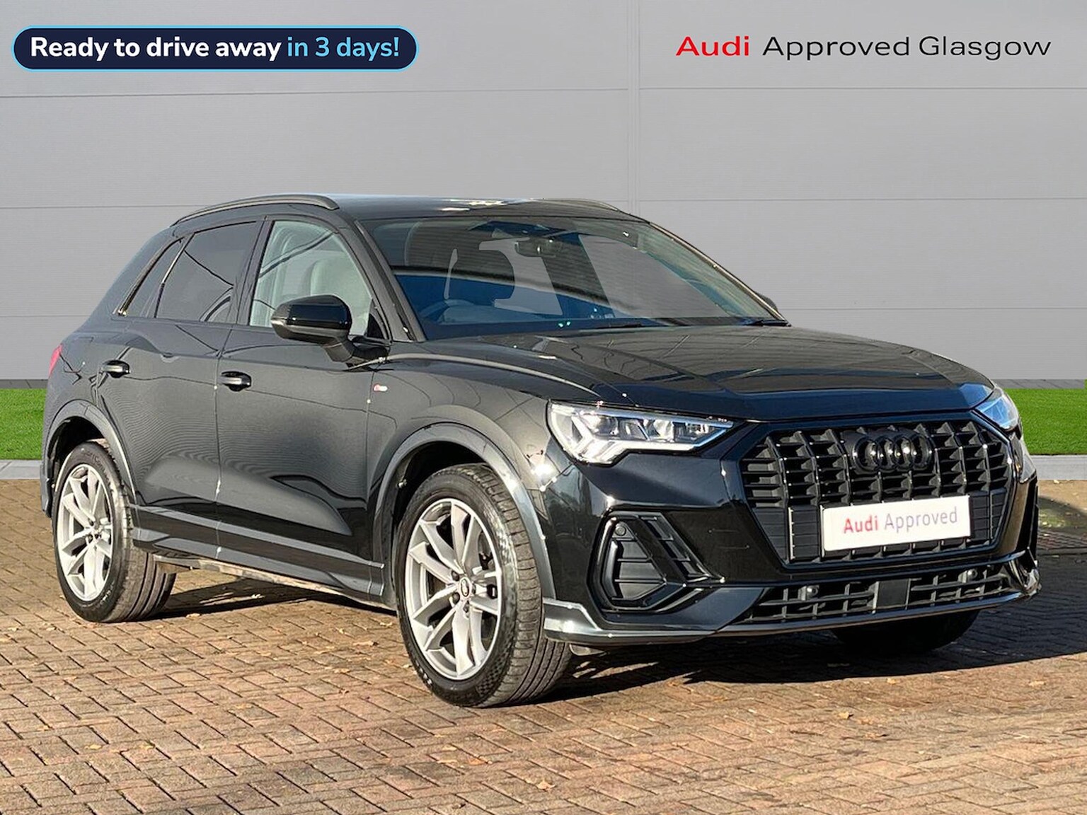 Main listing image - Audi Q3