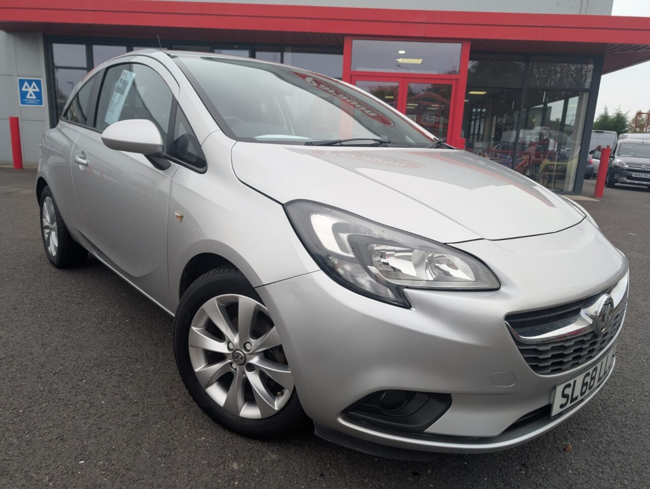 Main listing image - Vauxhall Corsa