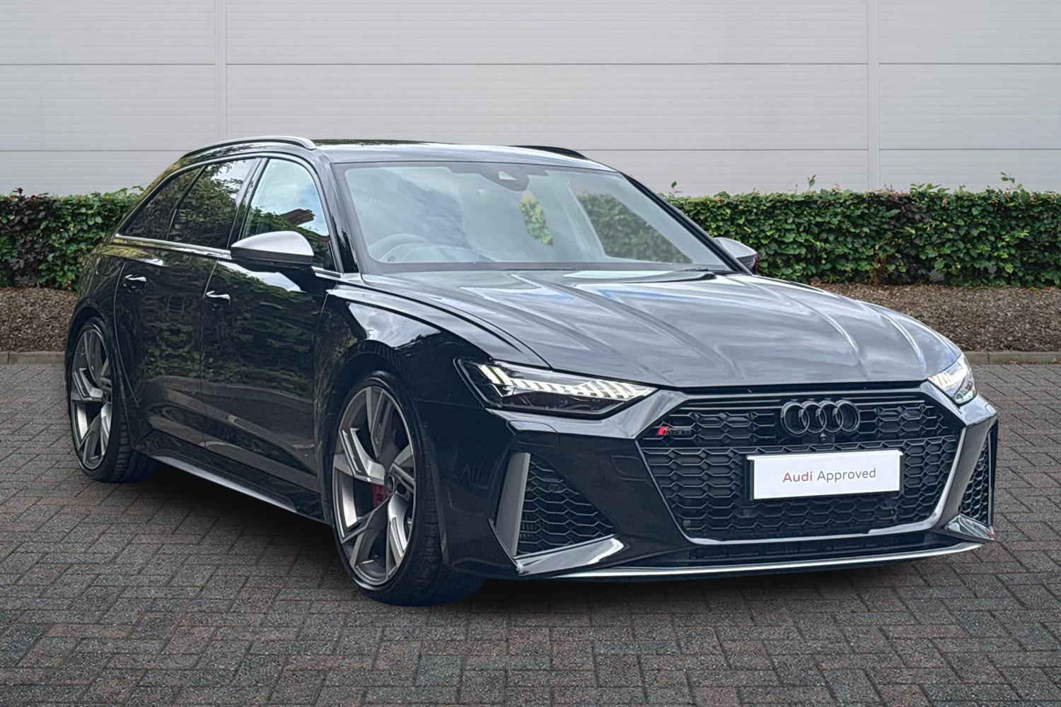 Main listing image - Audi RS6