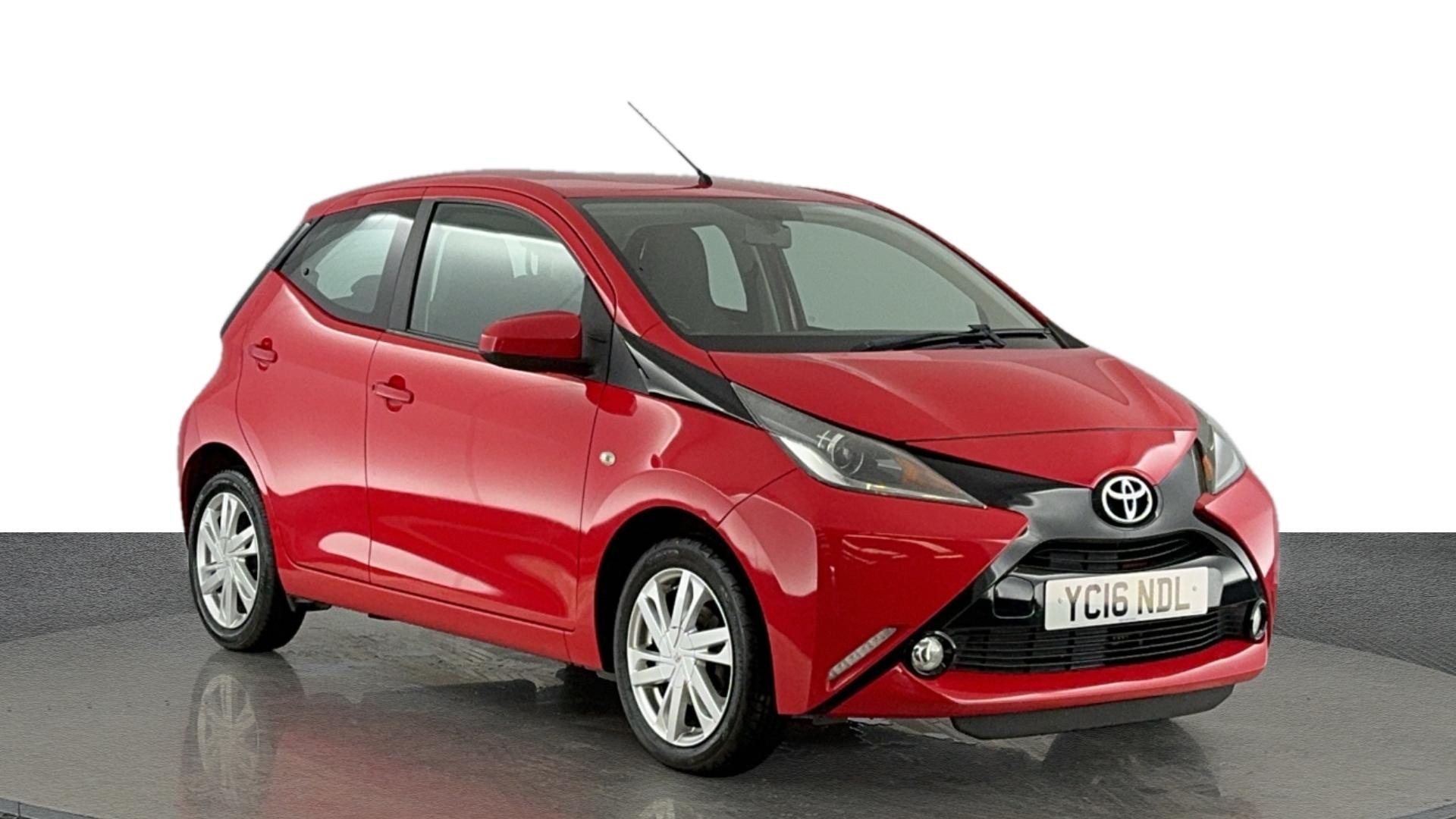 Main listing image - Toyota Aygo