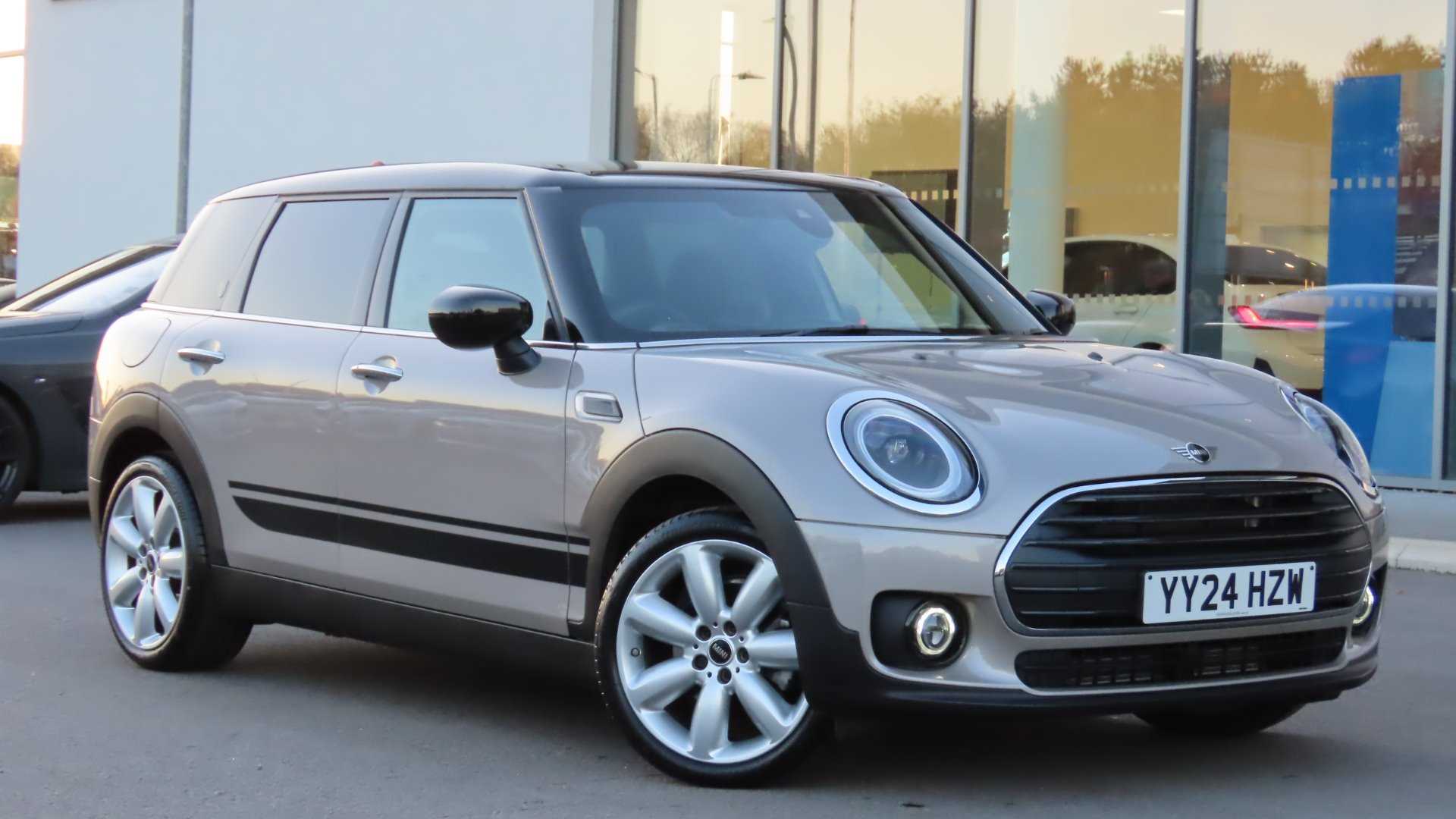 Main listing image - MINI Clubman