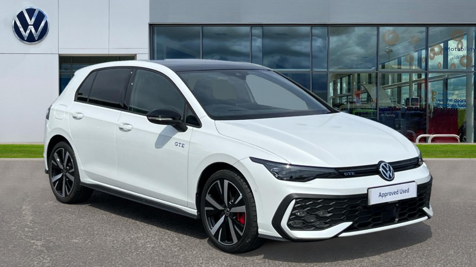 Main listing image - Volkswagen Golf GTE
