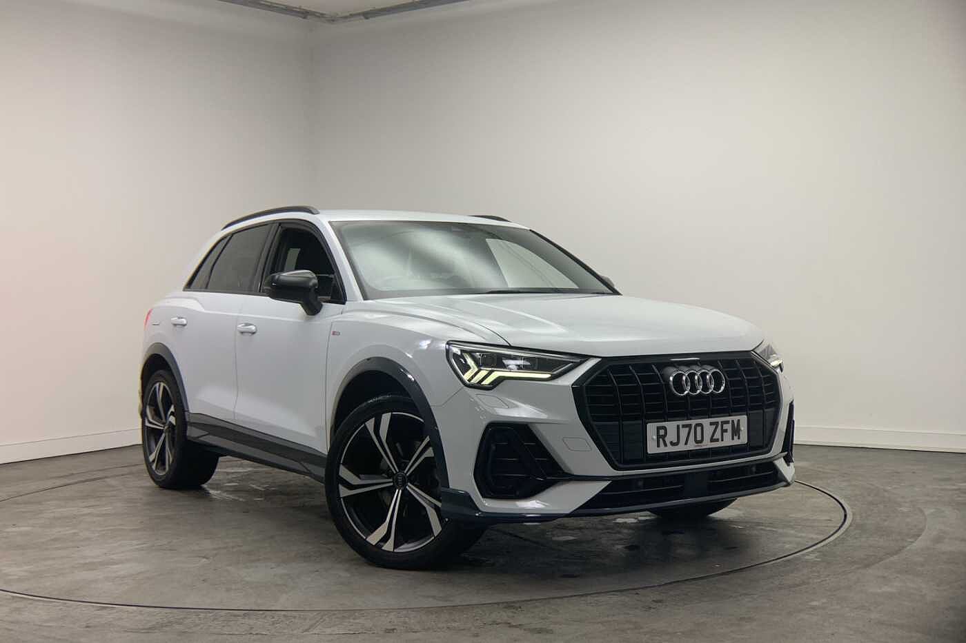 Main listing image - Audi Q3
