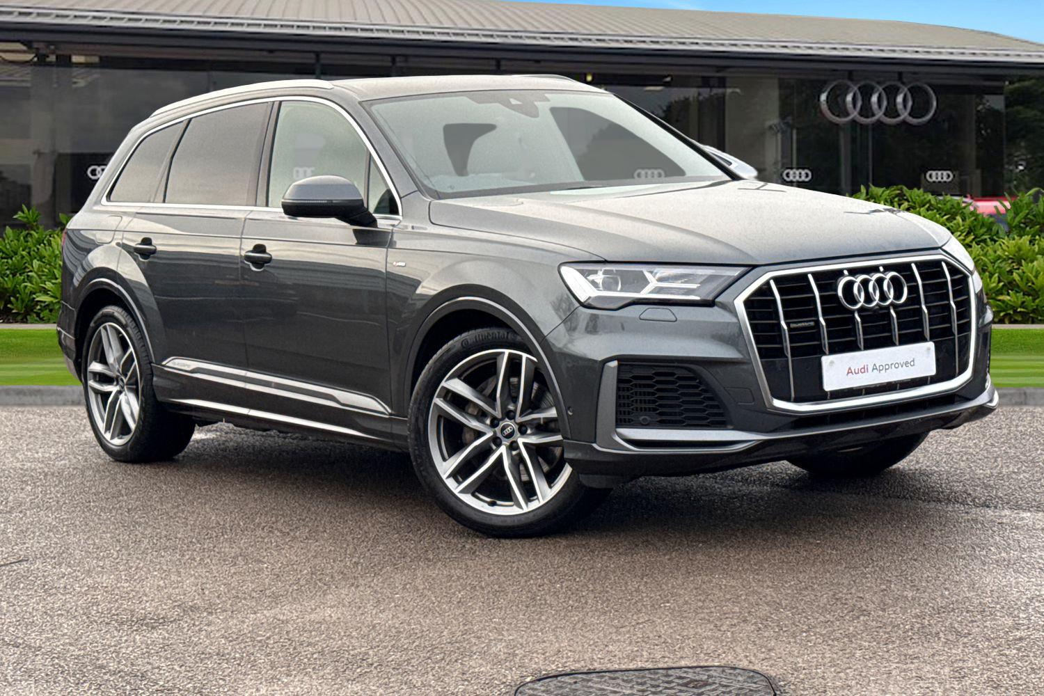 Main listing image - Audi Q7