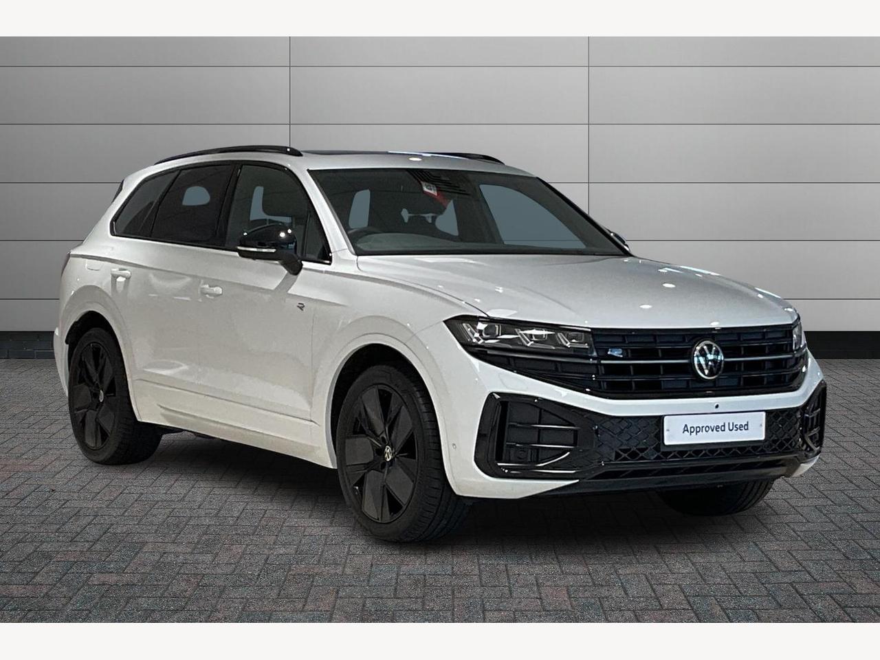 Main listing image - Volkswagen Touareg