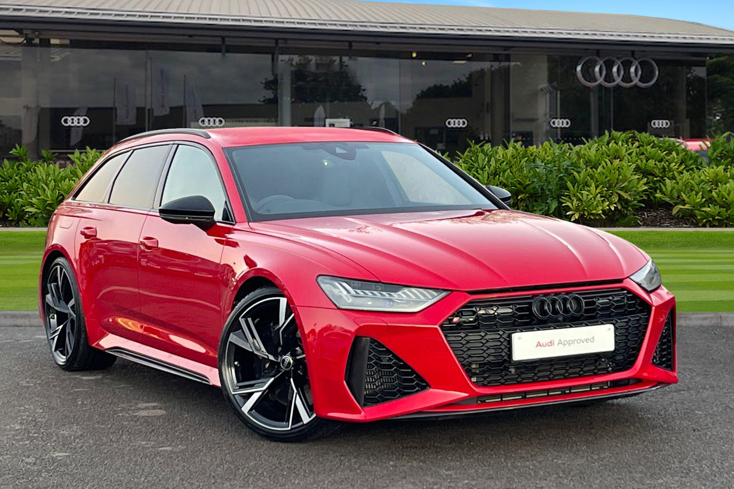 Main listing image - Audi RS6