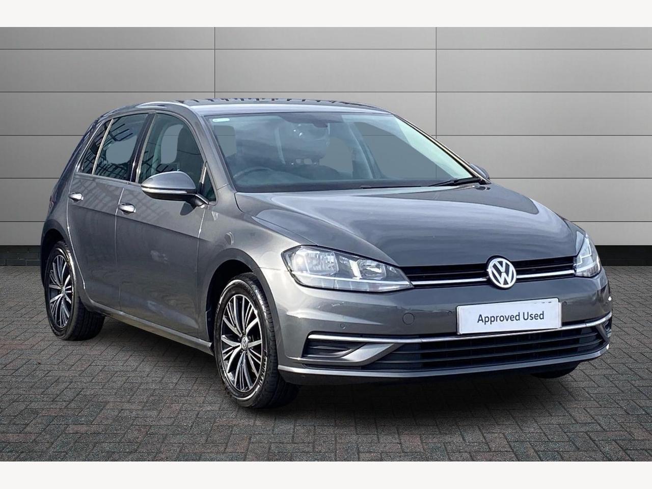 Main listing image - Volkswagen Golf