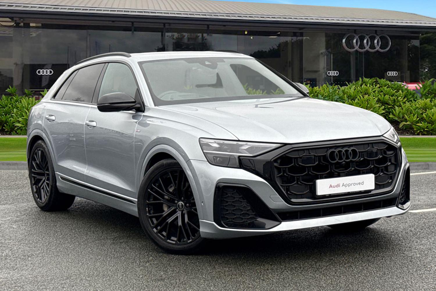 Main listing image - Audi Q8