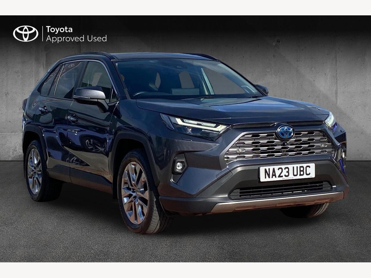 Main listing image - Toyota RAV4