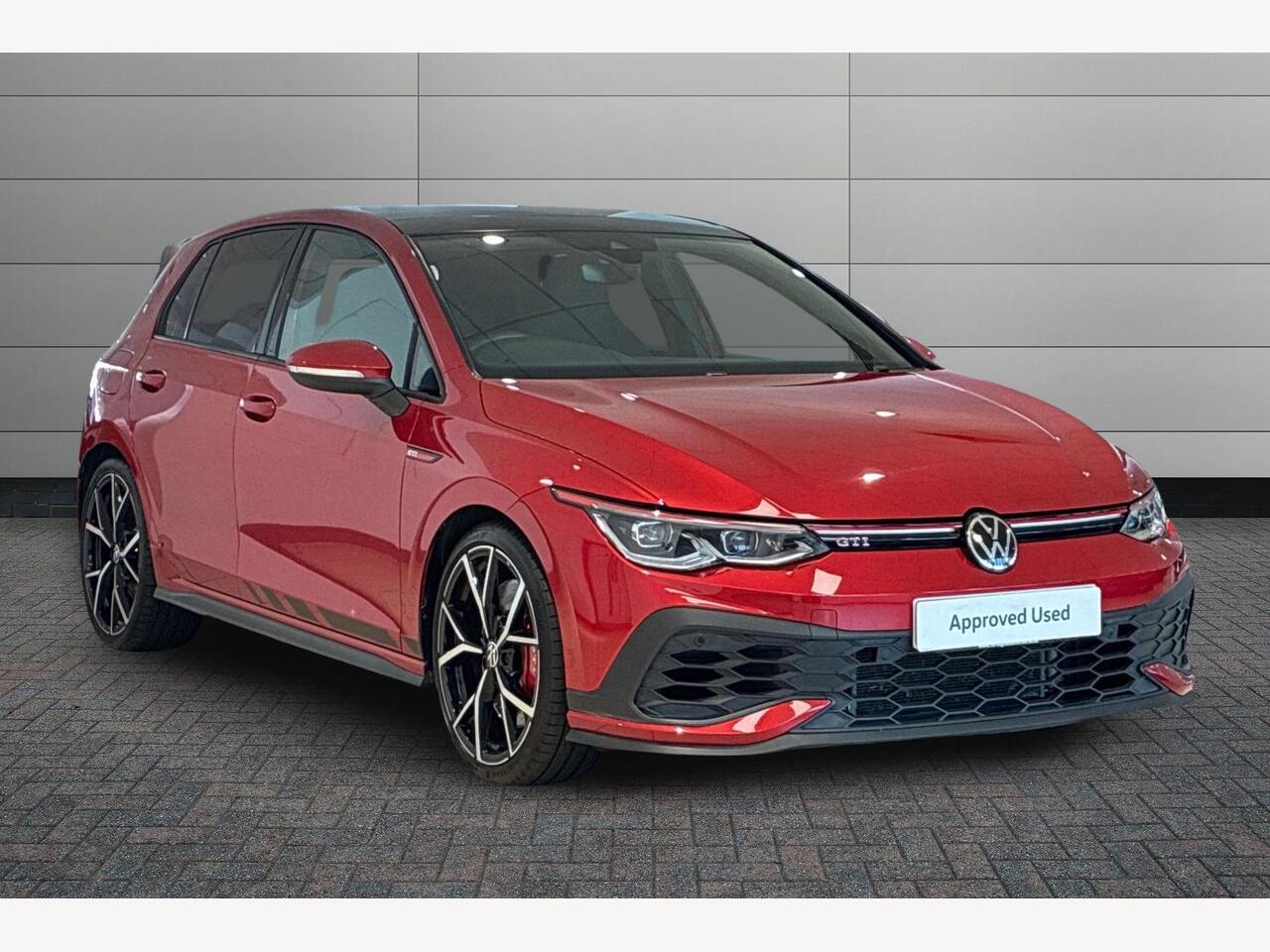 Main listing image - Volkswagen Golf