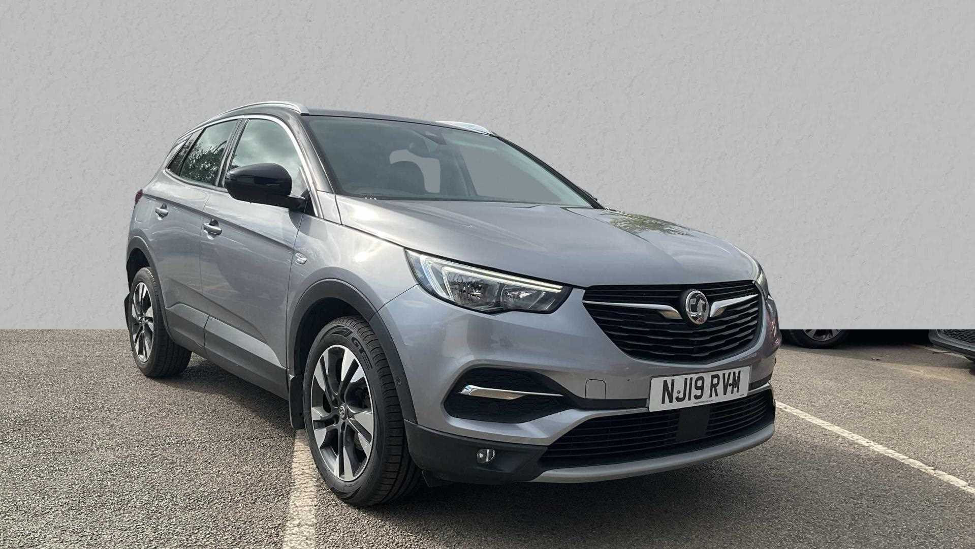 Main listing image - Vauxhall Grandland X