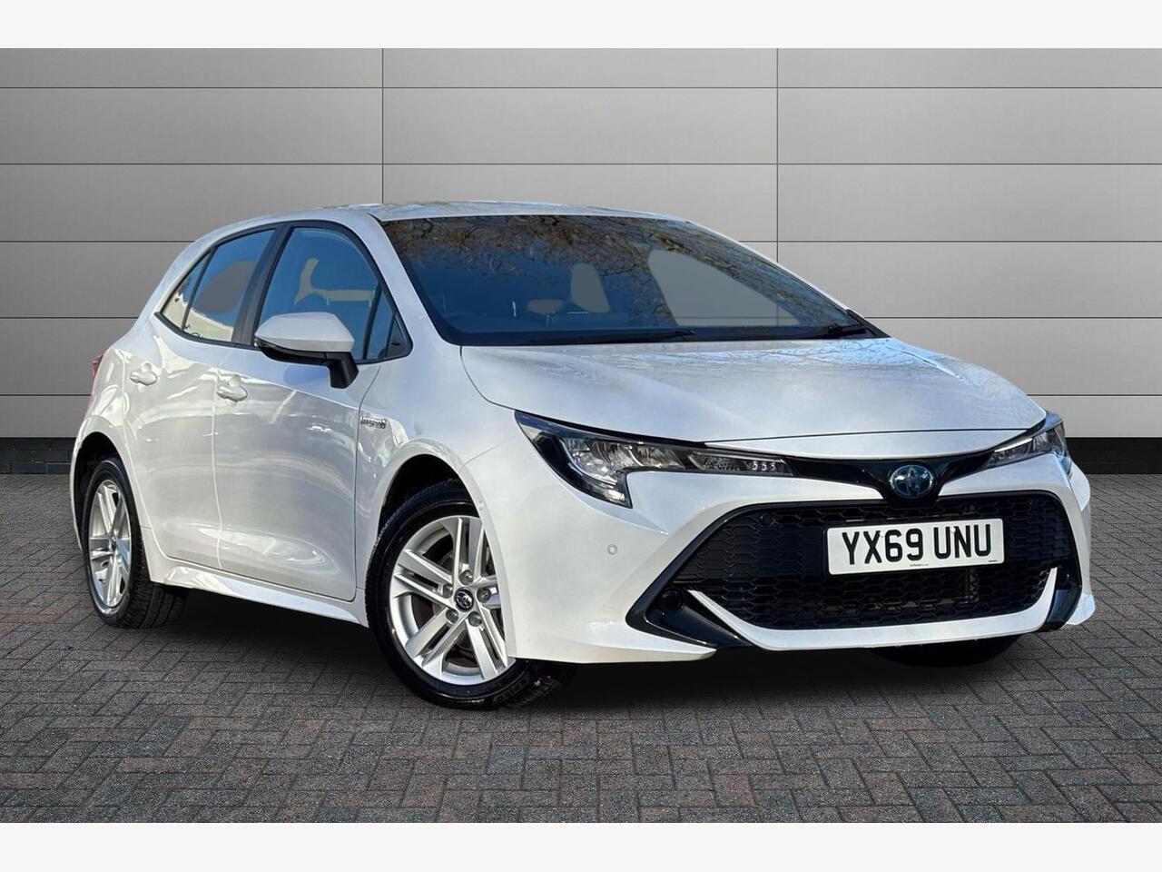 Main listing image - Toyota Corolla