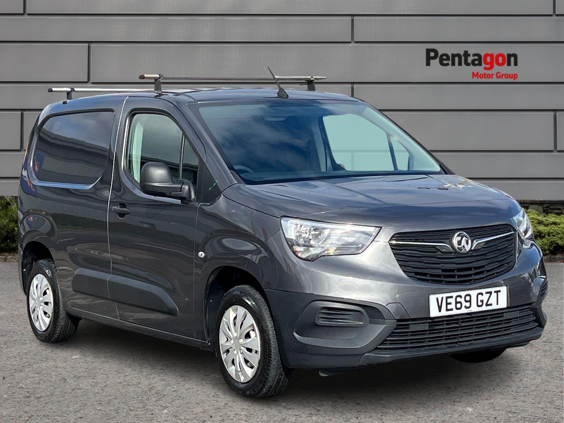 Main listing image - Vauxhall Combo Cargo