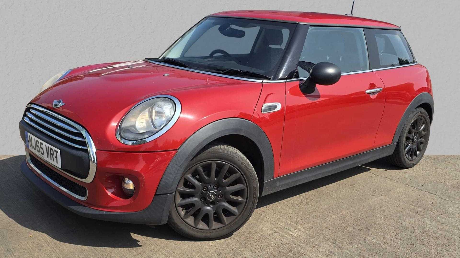 Main listing image - MINI Hatchback