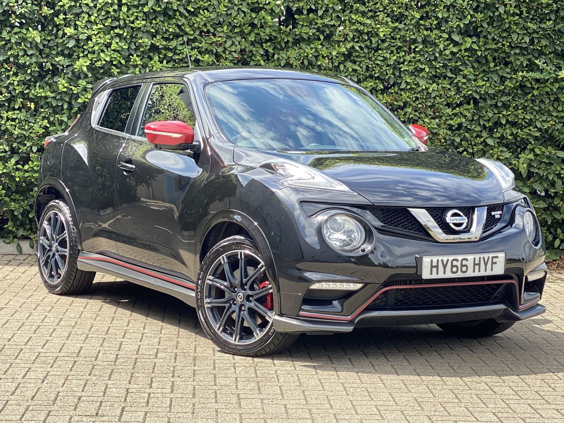 Main listing image - Nissan Juke
