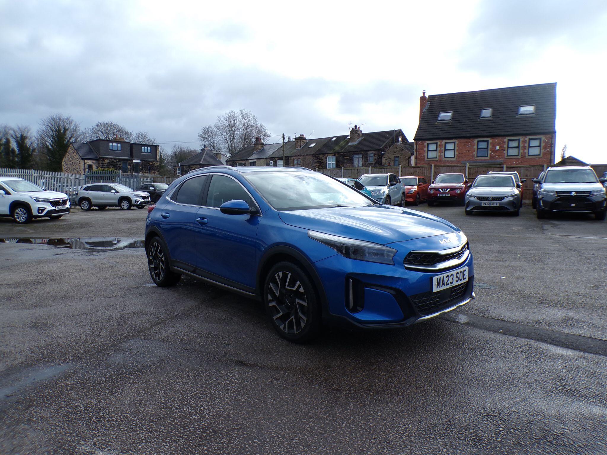 Main listing image - Kia XCeed