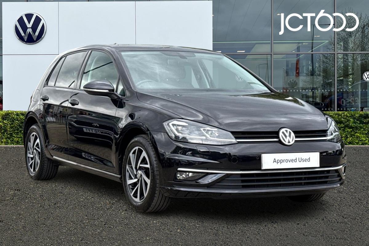 Main listing image - Volkswagen Golf