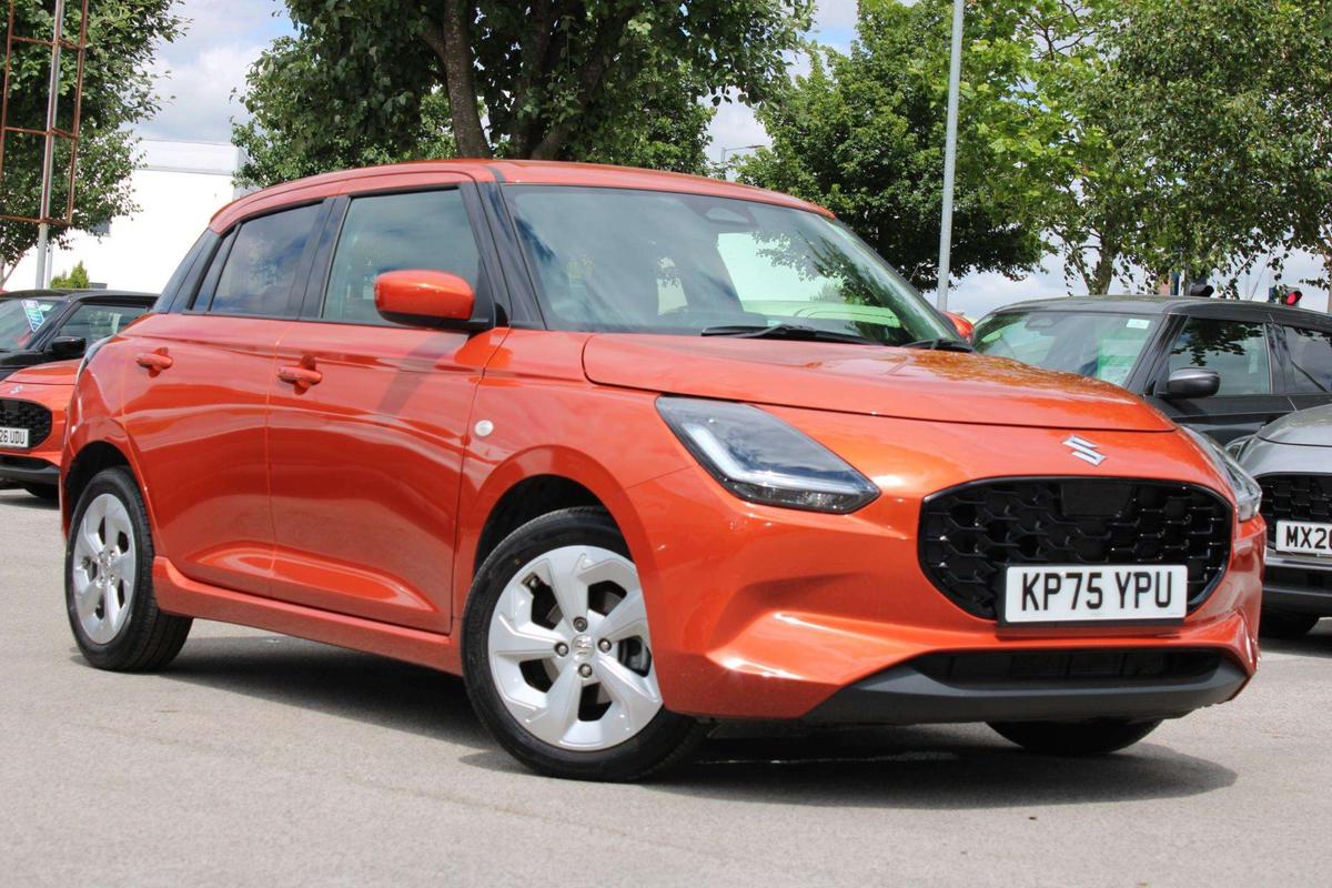Main listing image - Suzuki Swift