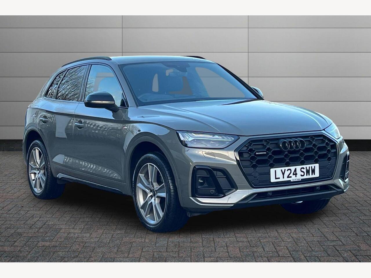 Main listing image - Audi Q5