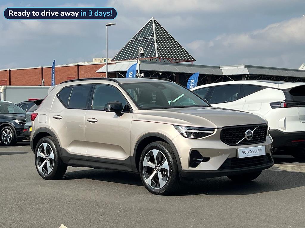 Main listing image - Volvo XC40