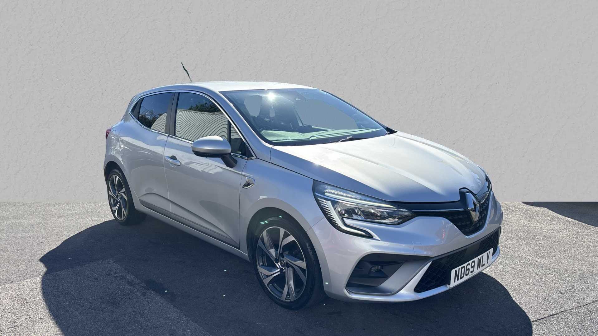 Main listing image - Renault Clio