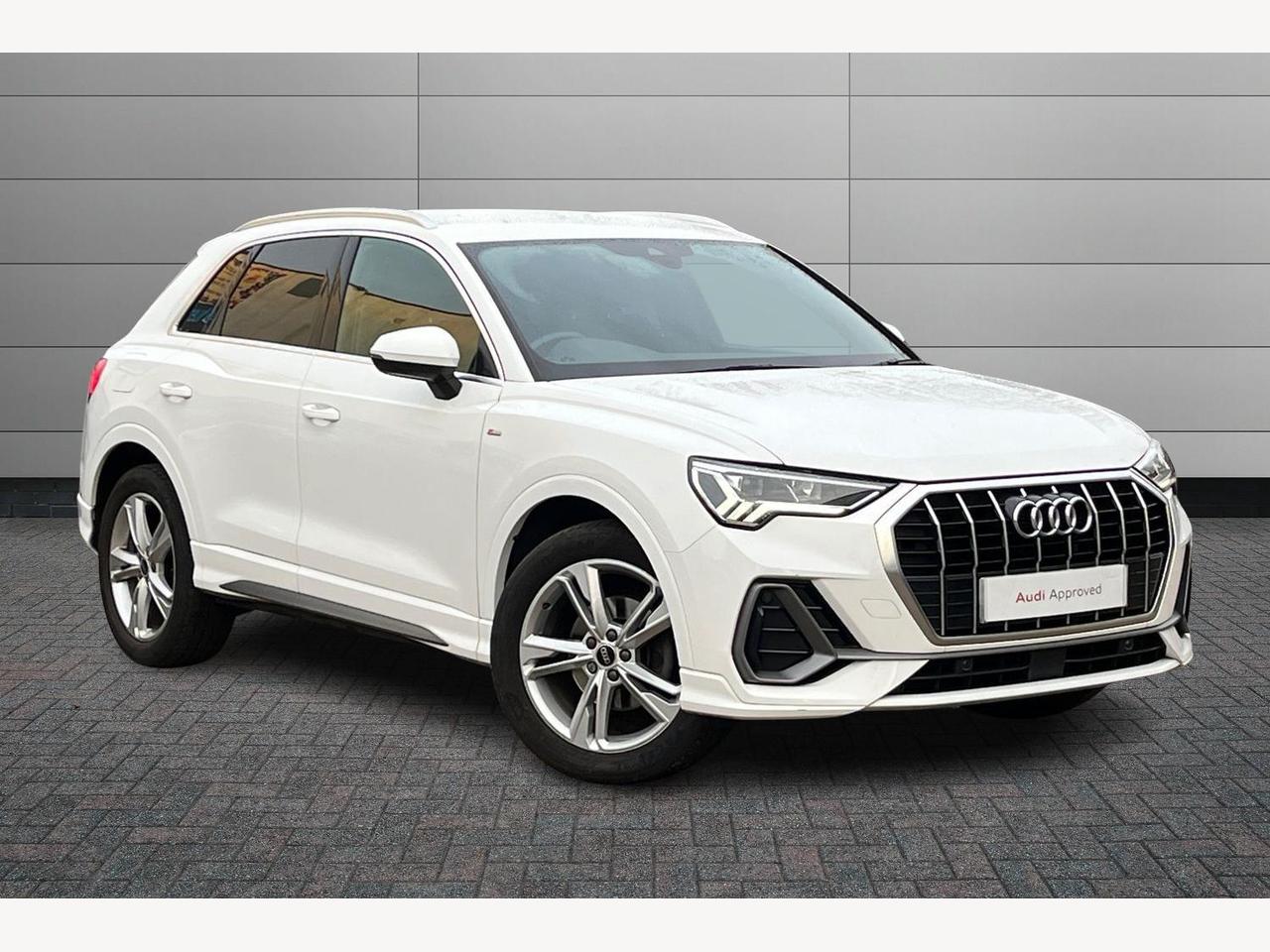 Main listing image - Audi Q3