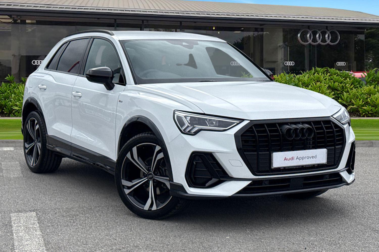 Main listing image - Audi Q3