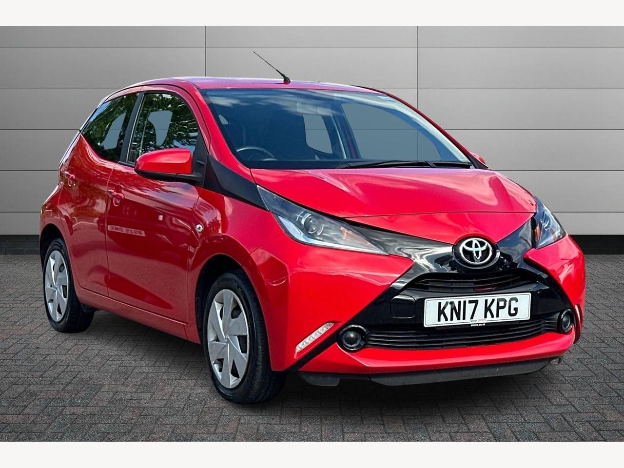 Main listing image - Toyota Aygo