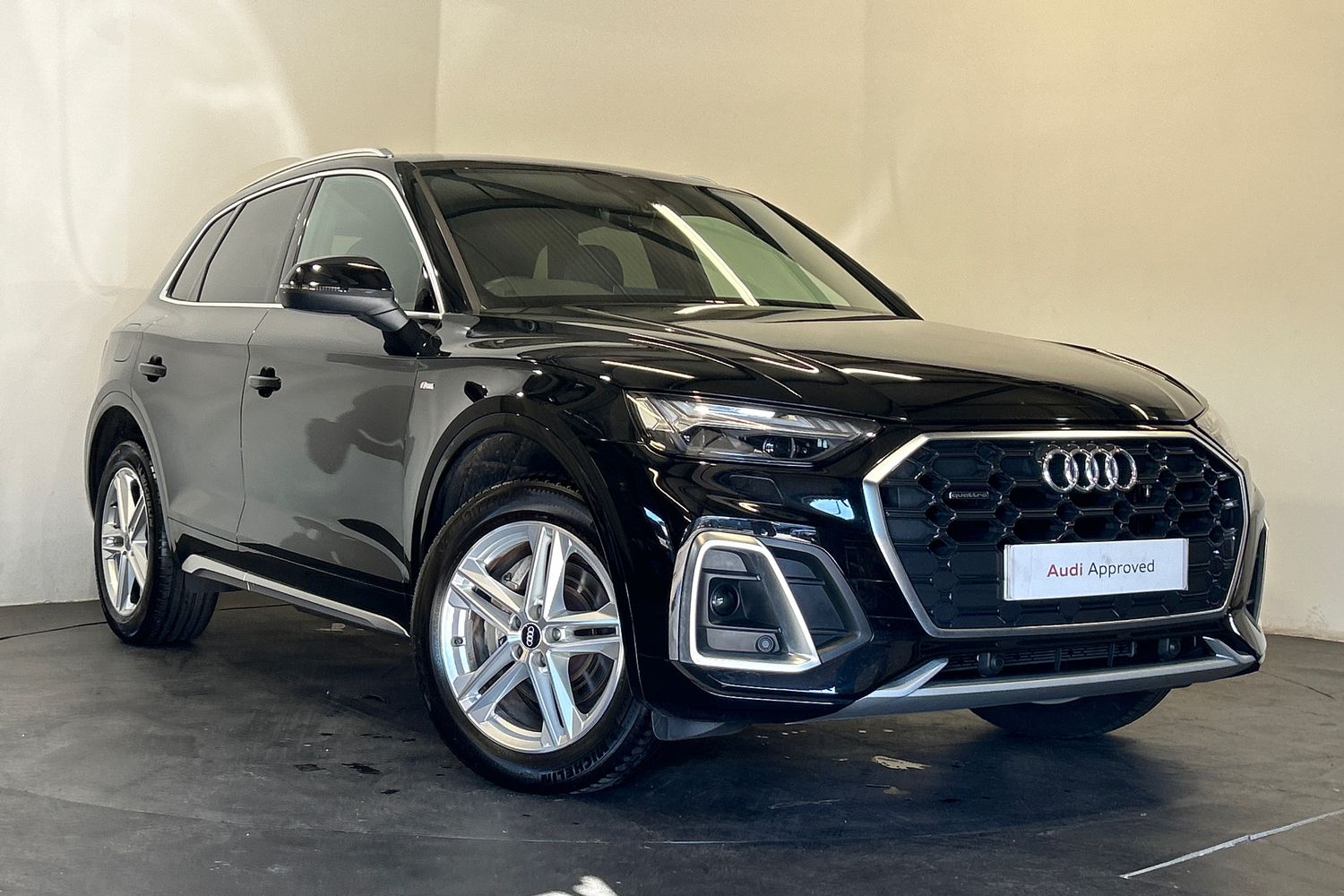 Main listing image - Audi Q5