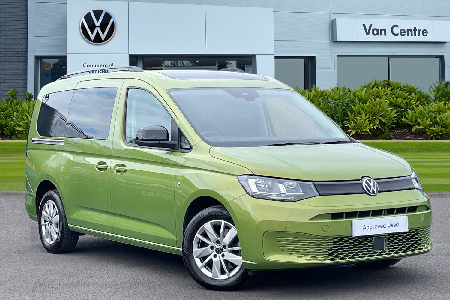 Main listing image - Volkswagen Caddy California Maxi