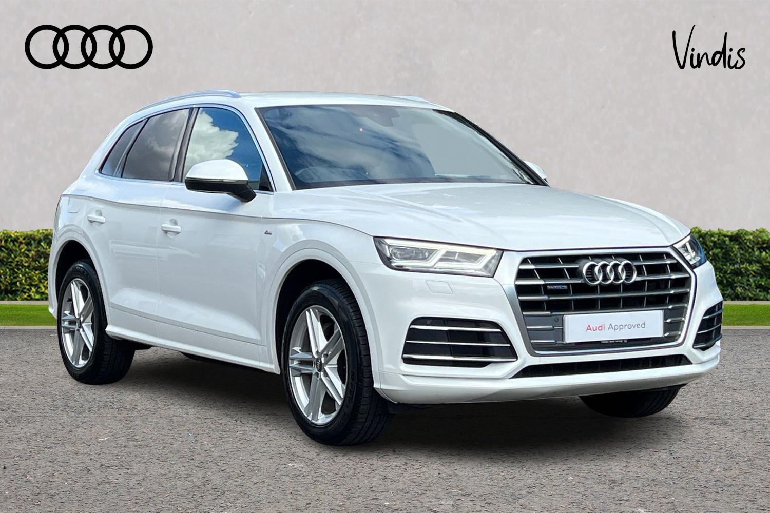 Main listing image - Audi Q5