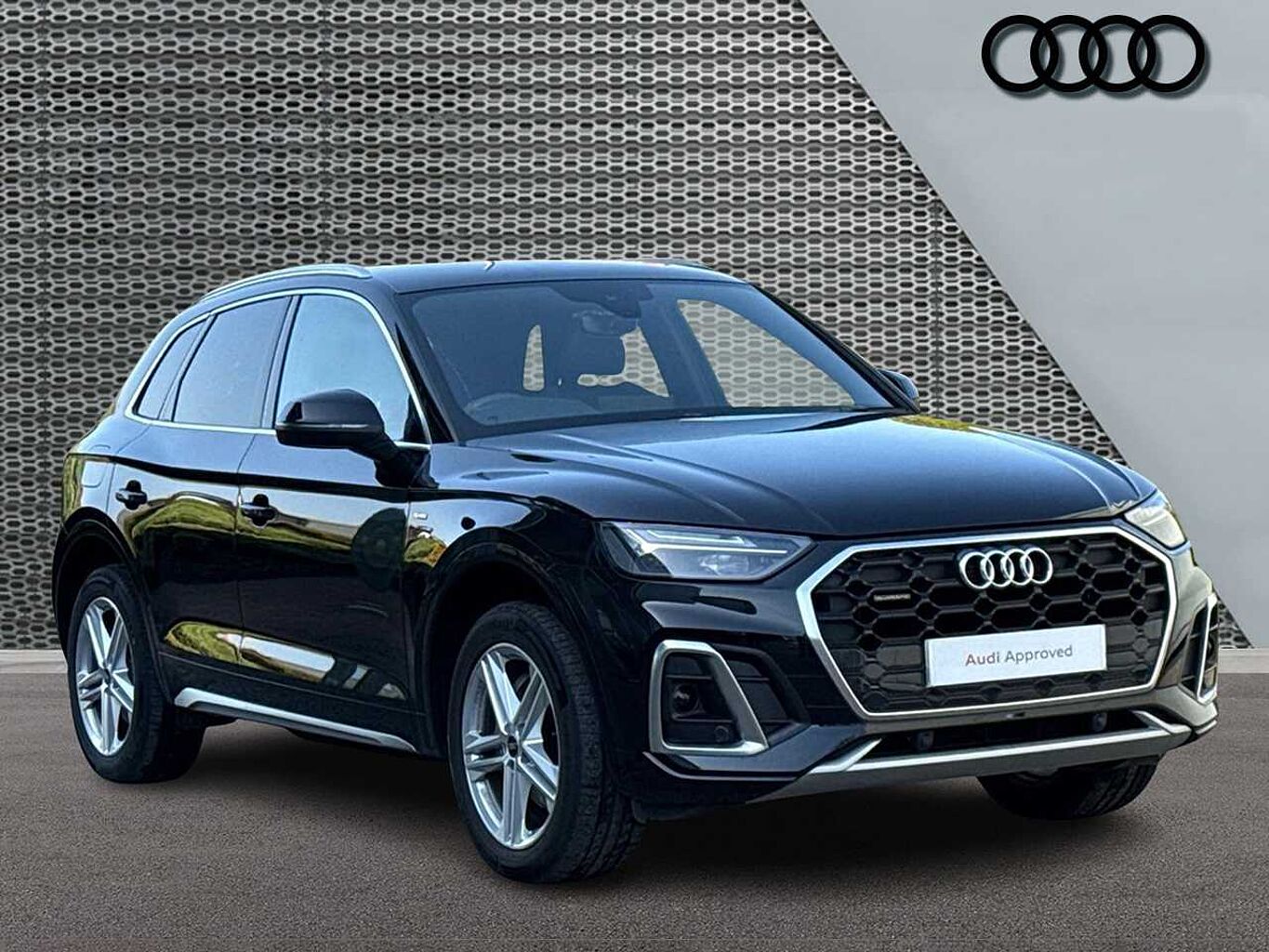 Main listing image - Audi Q5