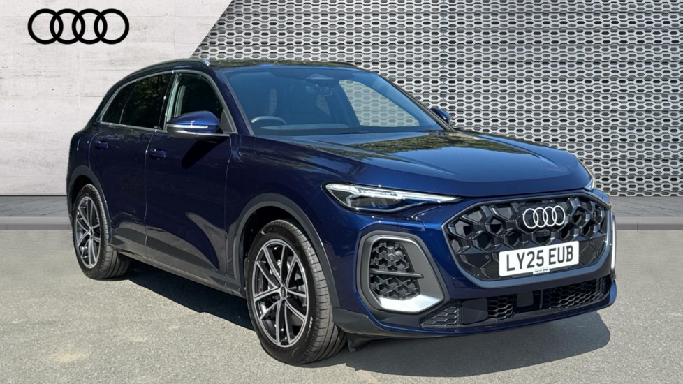 Main listing image - Audi Q5
